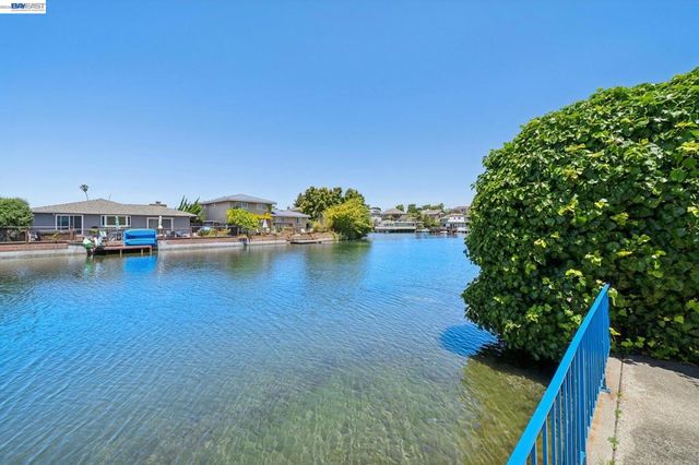 2029 Otis Dr D, Alameda, CA 94501