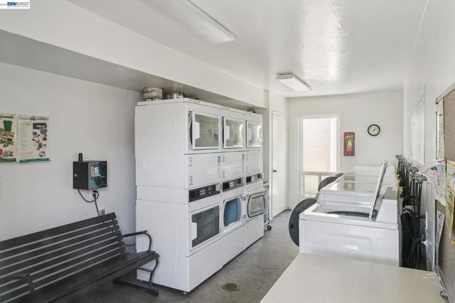 2029 Otis Dr D, Alameda, CA 94501
