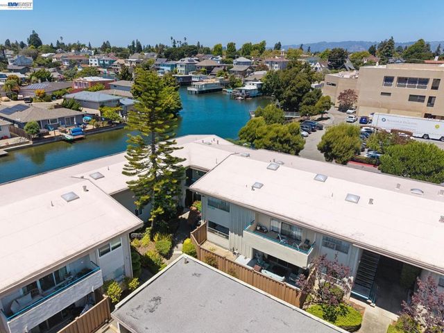 2029 Otis Dr D, Alameda, CA 94501