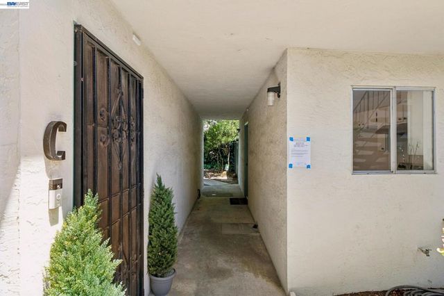 2029 Otis Dr D, Alameda, CA 94501