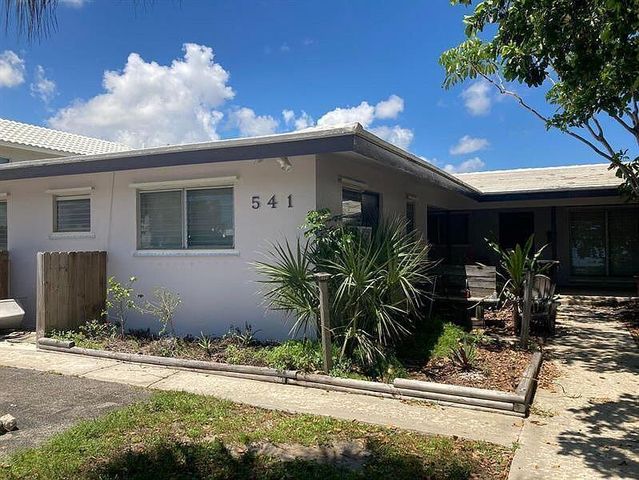 541 NE 43RD Street 2, Boca Raton, FL 33431