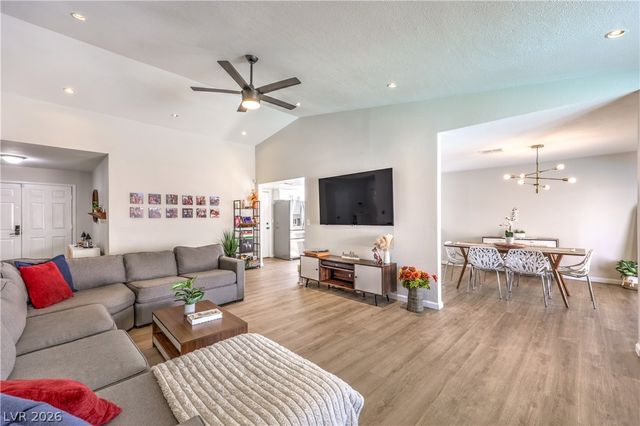1108 Pagosa Way, Las Vegas, NV 89128