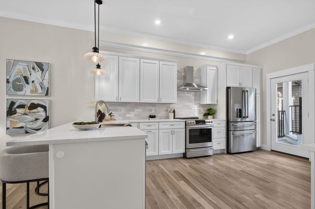 19 Thomas Park 1, Boston, MA 02127