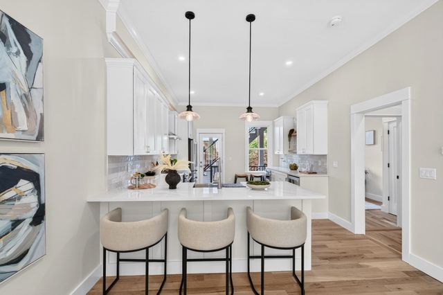 19 Thomas Park 1, Boston, MA 02127