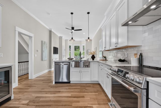 19 Thomas Park 1, Boston, MA 02127