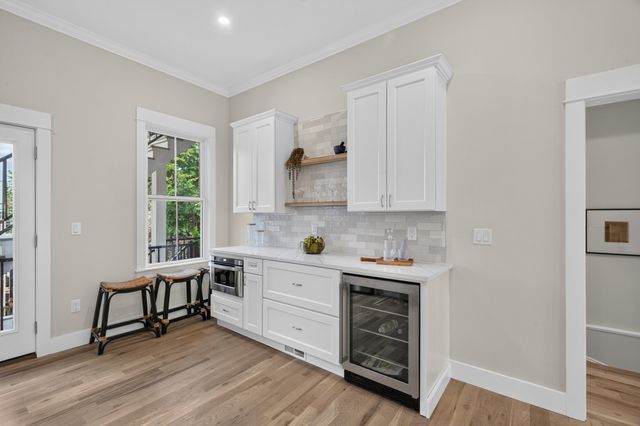 19 Thomas Park 1, Boston, MA 02127
