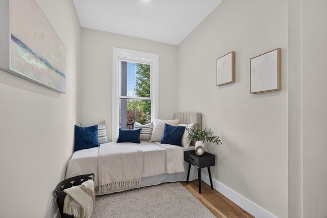 19 Thomas Park 1, Boston, MA 02127
