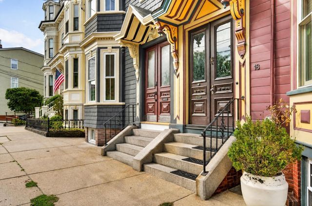 19 Thomas Park 1, Boston, MA 02127