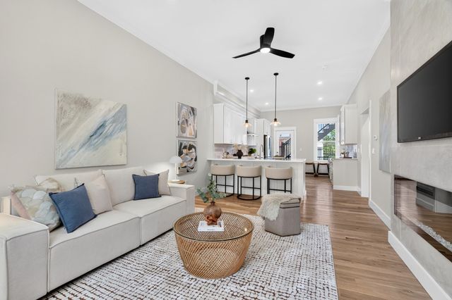 19 Thomas Park 1, Boston, MA 02127