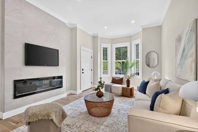 19 Thomas Park 1, Boston, MA 02127