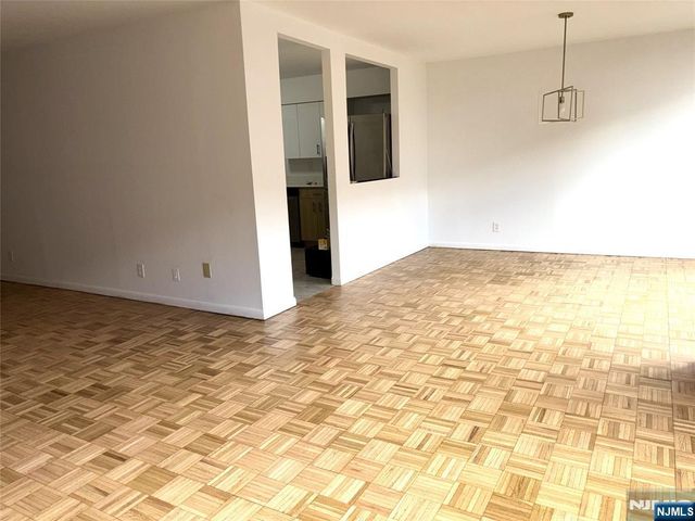 344 Prospect 9G, Hackensack, NJ 07601