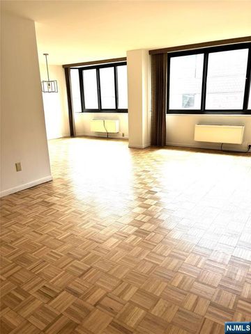 344 Prospect 9G, Hackensack, NJ 07601