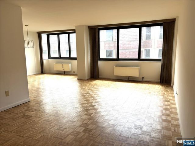 344 Prospect 9G, Hackensack, NJ 07601