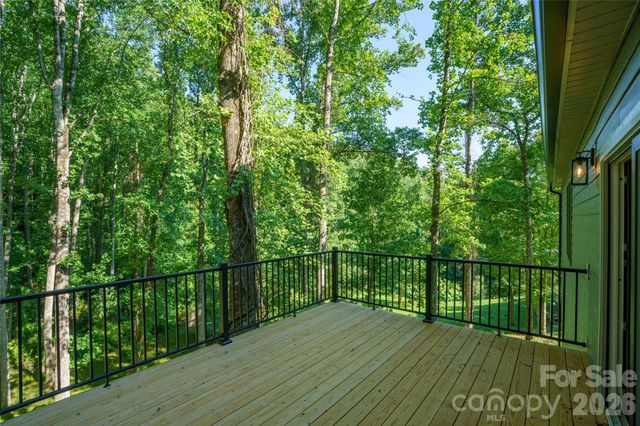 61 Bamboo Trail, Candler, NC 28715