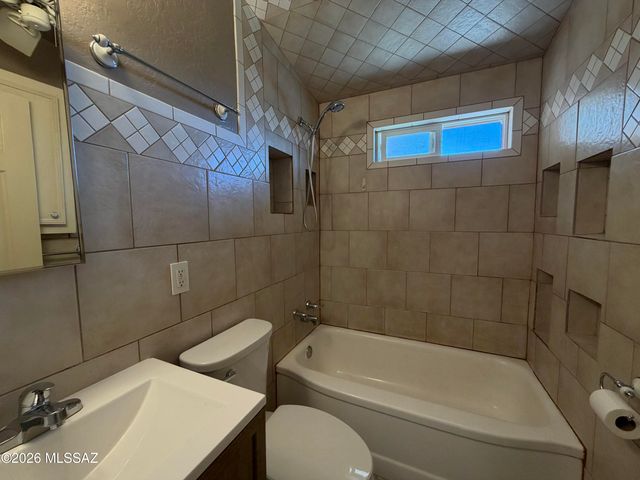 1932 S Campbell Avenue, Tucson, AZ 85713