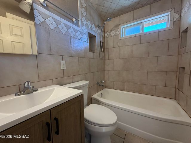 1932 S Campbell Avenue, Tucson, AZ 85713