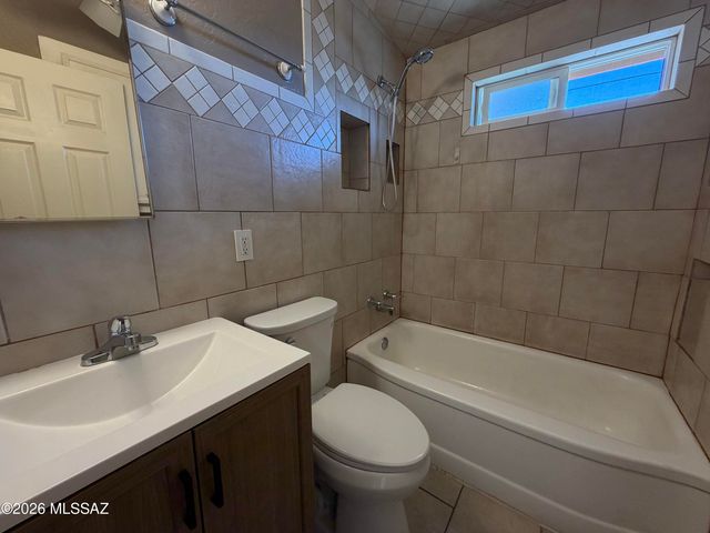 1932 S Campbell Avenue, Tucson, AZ 85713