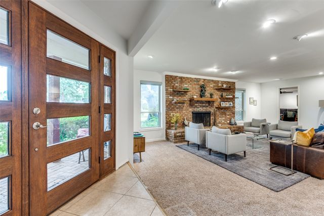 109 Tuscany Court, Irving, TX 75062