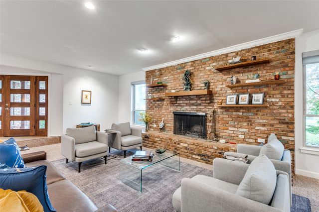 109 Tuscany Court, Irving, TX 75062