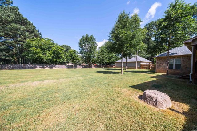 24 Sue Lane, Conway, AR 72032