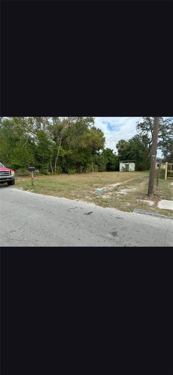 3811 WHITTIER STREET, Tampa, FL 33619