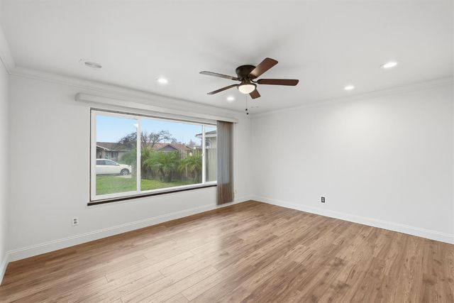 1712 W Donner Avenue, Fresno, CA 93705