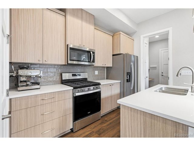 1530 Terry St, Longmont, CO 80501