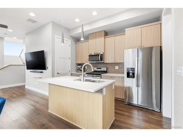 1530 Terry St, Longmont, CO 80501