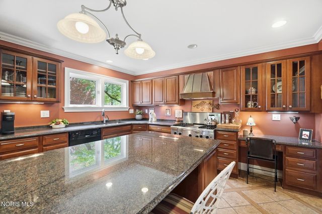 144 S Church Street, Bowling Green, OH 43402