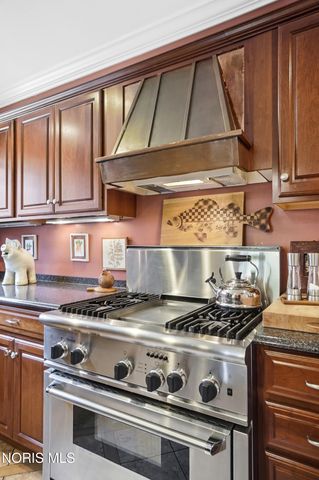 144 S Church Street, Bowling Green, OH 43402