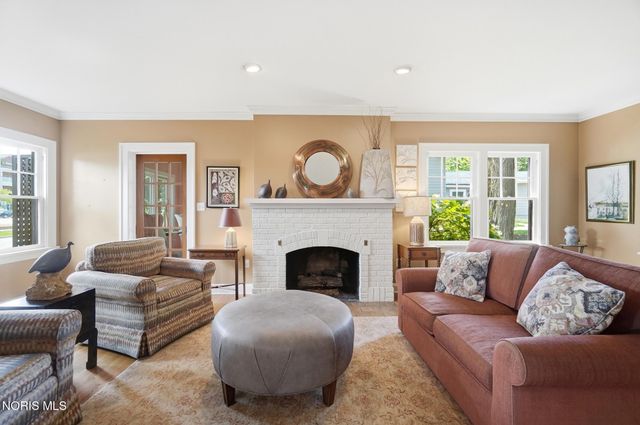 144 S Church Street, Bowling Green, OH 43402
