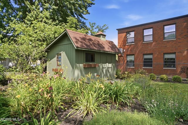 144 S Church Street, Bowling Green, OH 43402