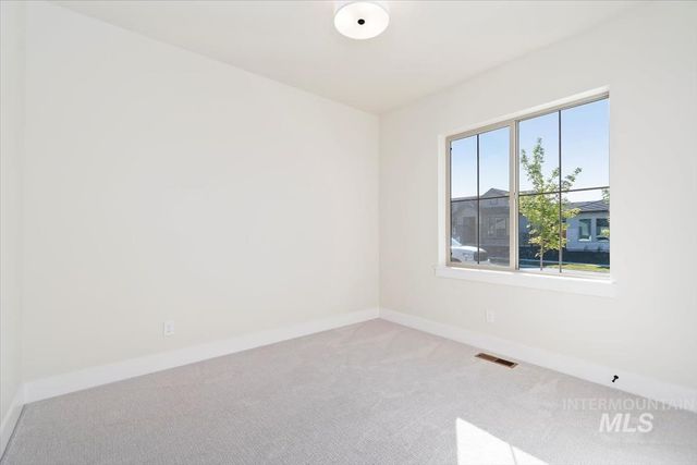 11163 S Corballis Ln, Kuna, ID 83634