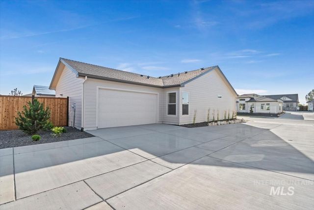 11163 S Corballis Ln, Kuna, ID 83634