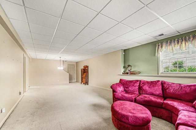 1130 Diamond Drive, Mishawaka, IN 46544