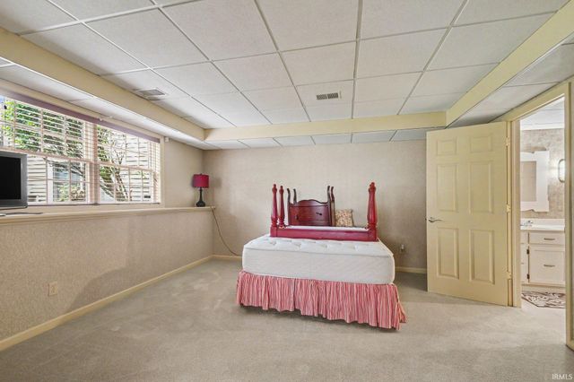 1130 Diamond Drive, Mishawaka, IN 46544