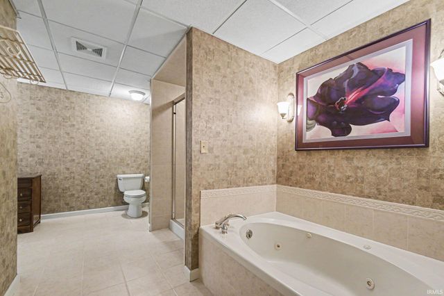 1130 Diamond Drive, Mishawaka, IN 46544