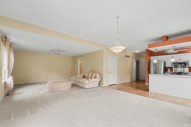 1130 Diamond Drive, Mishawaka, IN 46544