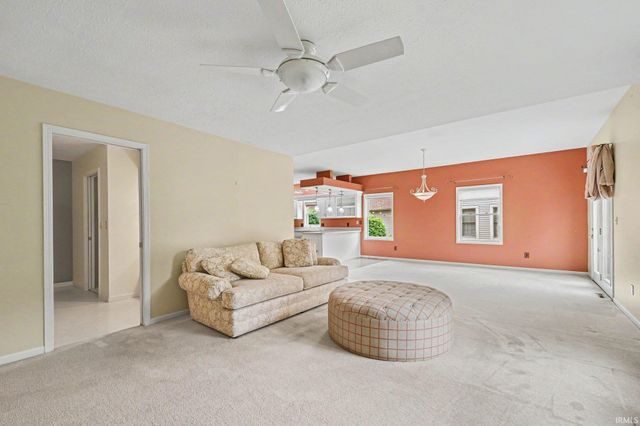 1130 Diamond Drive, Mishawaka, IN 46544