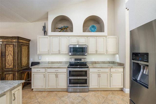 8353 SE 162ND STREET, Summerfield, FL 34491