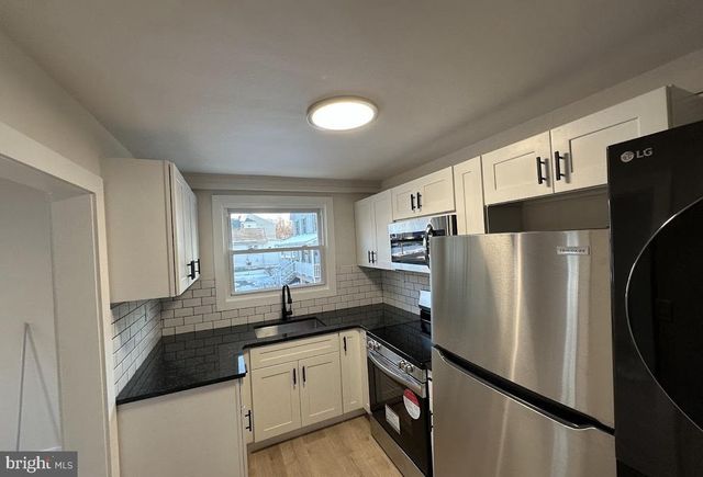 2259 HAMILTON AVE, Willow Grove, PA 19090