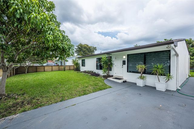 906 NE 6th St 0, Hallandale Beach, FL 33009