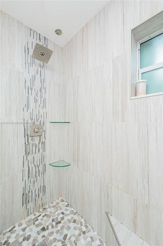 906 NE 6th St 0, Hallandale Beach, FL 33009