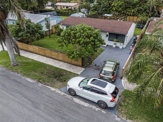 906 NE 6th St 0, Hallandale Beach, FL 33009