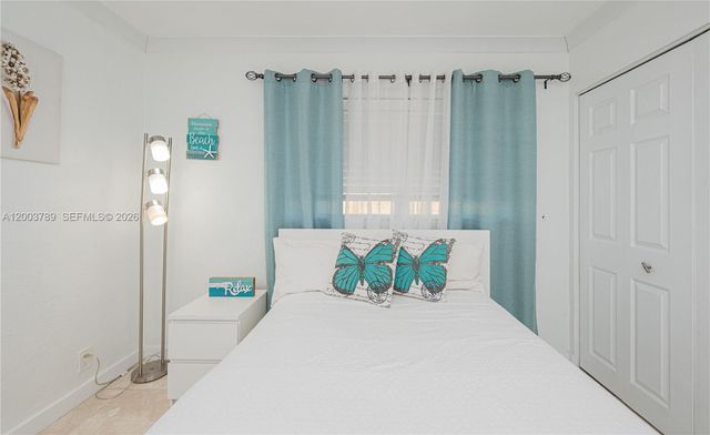 906 NE 6th St 0, Hallandale Beach, FL 33009