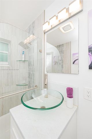 906 NE 6th St 0, Hallandale Beach, FL 33009