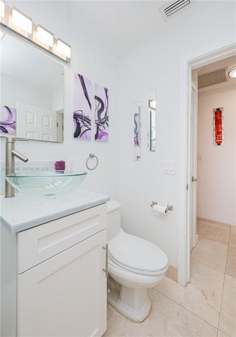 906 NE 6th St 0, Hallandale Beach, FL 33009