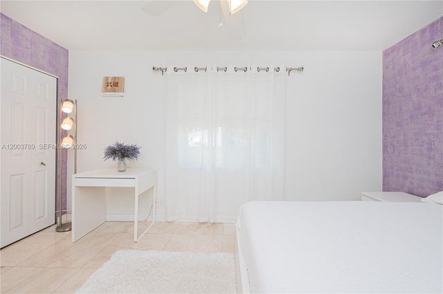 906 NE 6th St 0, Hallandale Beach, FL 33009