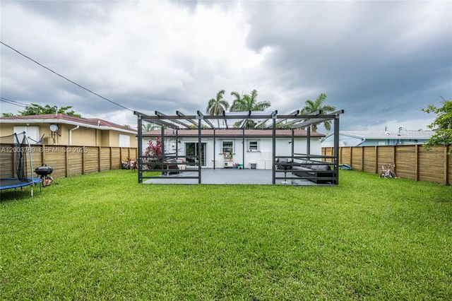 906 NE 6th St 0, Hallandale Beach, FL 33009