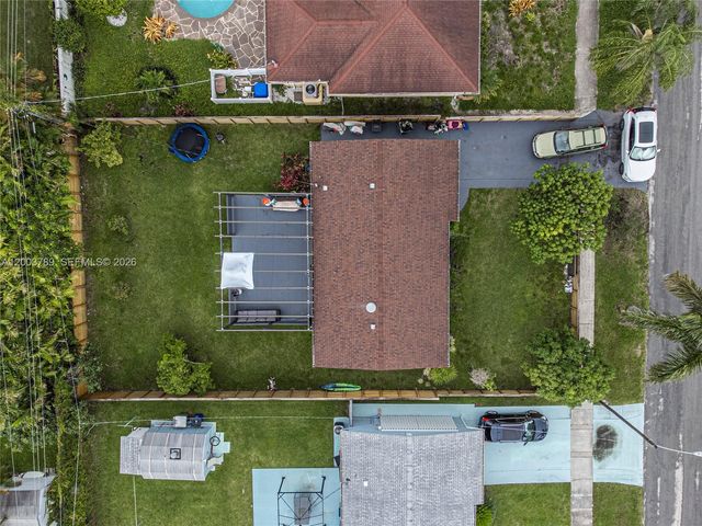 906 NE 6th St 0, Hallandale Beach, FL 33009